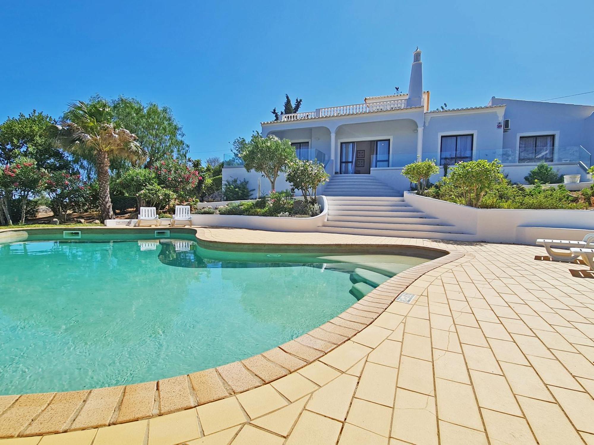 Vila Casa Vitoria - With Private Pool Pêra Exteriér fotografie